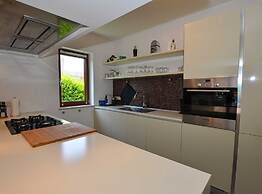 Sophisticated and Chic Villa With Pool