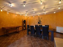 Sophisticated and Chic Villa With Pool