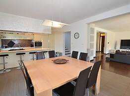 Sophisticated and Chic Villa With Pool