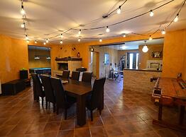 Sophisticated and Chic Villa With Pool