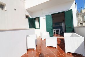 Holiday House 