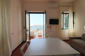 Holiday House 