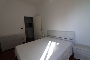 Holiday House 