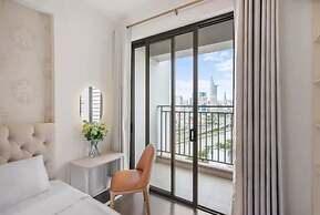 RiverGate Apartment View  Residence