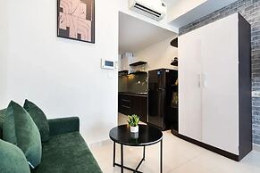 RiverGate Apartment View  Residence