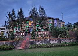 Jebel Hotel and Lounge Buloba