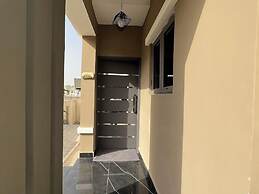 STRONG MARK APARTMENTS