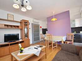 Quiet and Compact Apartment With Balcony