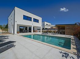 Refined and Inviting Villa in Kanfanar