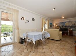 Picturesque Paradise Holiday Home With Pool