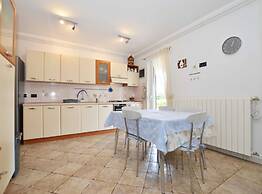 Picturesque Paradise Holiday Home With Pool