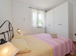 Picturesque Paradise Holiday Home With Pool