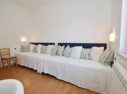 Elegant and Brigth Corner Apartments