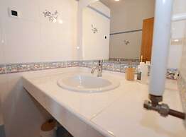 Elegant and Brigth Corner Apartments