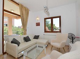 Elegant and Brigth Corner Apartments