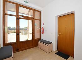 Elegant and Brigth Corner Apartments