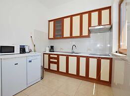 Elegant and Brigth Corner Apartments