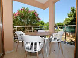 Elegant and Brigth Corner Apartments