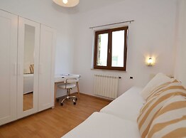 Elegant and Brigth Corner Apartments