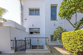 Agios Tychon Luxury Villa With Private Pool