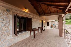 Arcadia Getaway - Levidi Sani 11 Suite