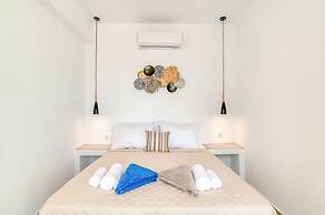 Seaside Splendor - Apollo s Poolside Retreat