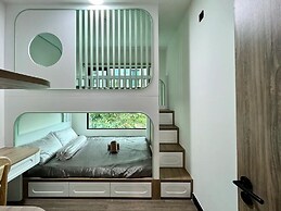 De La Sol  District 4