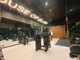 De La Sol  District 4