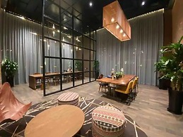 De La Sol  District 4