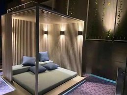 De La Sol  District 4