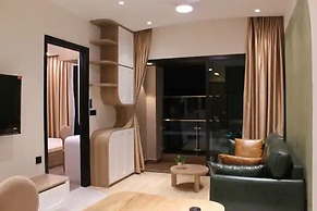 De La Sol  District 4