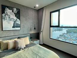 De La Sol  District 4