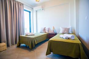 Onar Zin Seabliss - Penelope Poolside Getaway