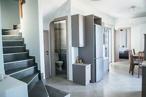 Onar Zin Seabliss - Penelope Poolside Getaway