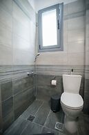 Onar Zin Seabliss - Penelope Poolside Getaway