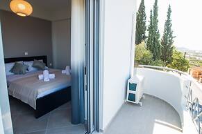 Onar Zin Seabliss - Penelope Poolside Getaway