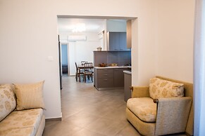 Onar Zin Seabliss - Penelope Poolside Getaway