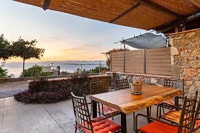 Verga Paradise Nest - A Blissful Hideout