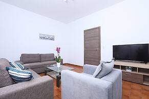 Corfu Seaside Cottage - Private Garden Retreat