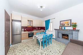 Corfu Seaside Cottage - Private Garden Retreat