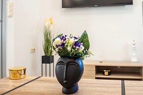 Filiatra Charming Urban Escape Your Cozy Retreat