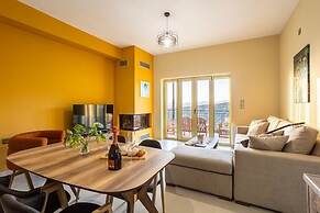 Martinia Pool Escape - Aiga Panoramic Vistas