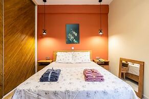 Martinia Pool Escape - Aiga Panoramic Vistas