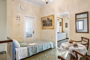 Sunset Apartment in Platanias