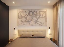 Luxurious Sorici Villa With Private Pool and Mediterranean Landscape