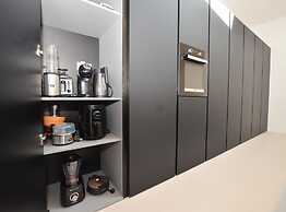 Luxurious Sorici Villa With Private Pool and Mediterranean Landscape