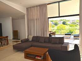 Luxurious Sorici Villa With Private Pool and Mediterranean Landscape