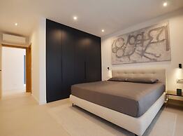 Luxurious Sorici Villa With Private Pool and Mediterranean Landscape