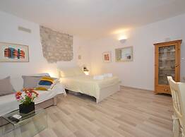 La Dolce Vita Studio