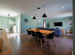 Matohanci Dazzling Villa With Pool